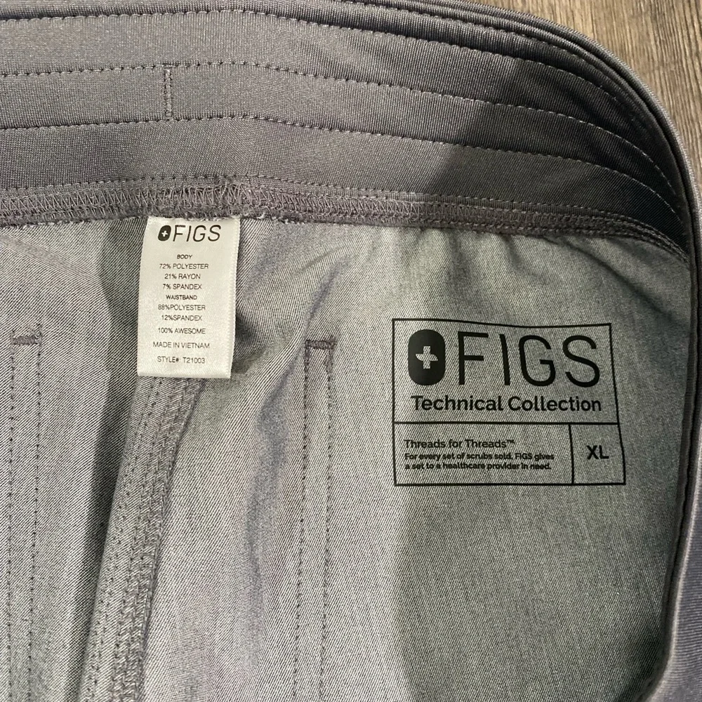 FIGS Technical Collection Mens Scrubs - Size XL
